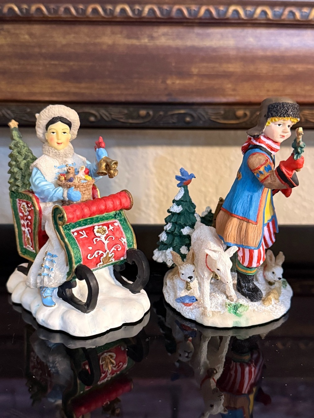 International Santa Claus Holiday Figurine Set - Russia 🇷🇺